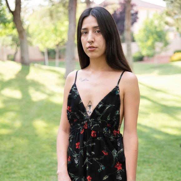 Dress - Picture 2 of 4